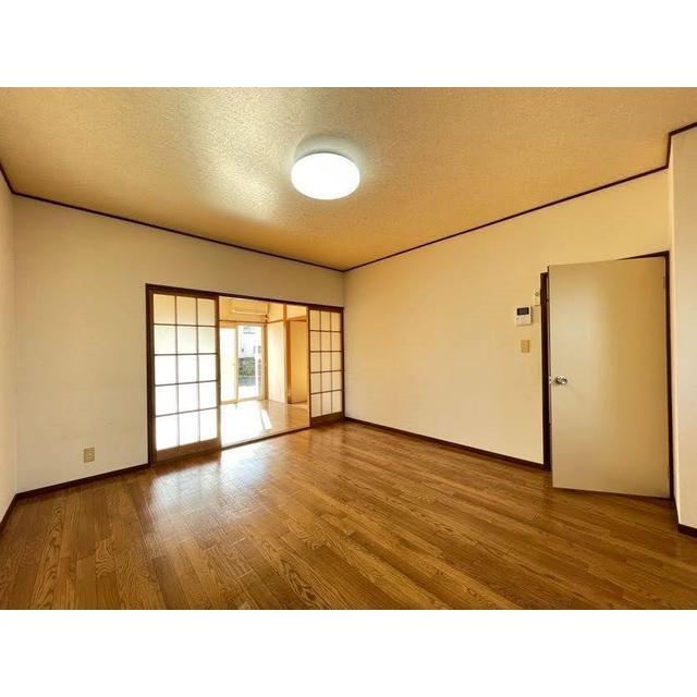 ヴィレッジ小嶋の居間写真