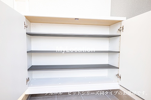 収納　☆玄関靴箱です☆