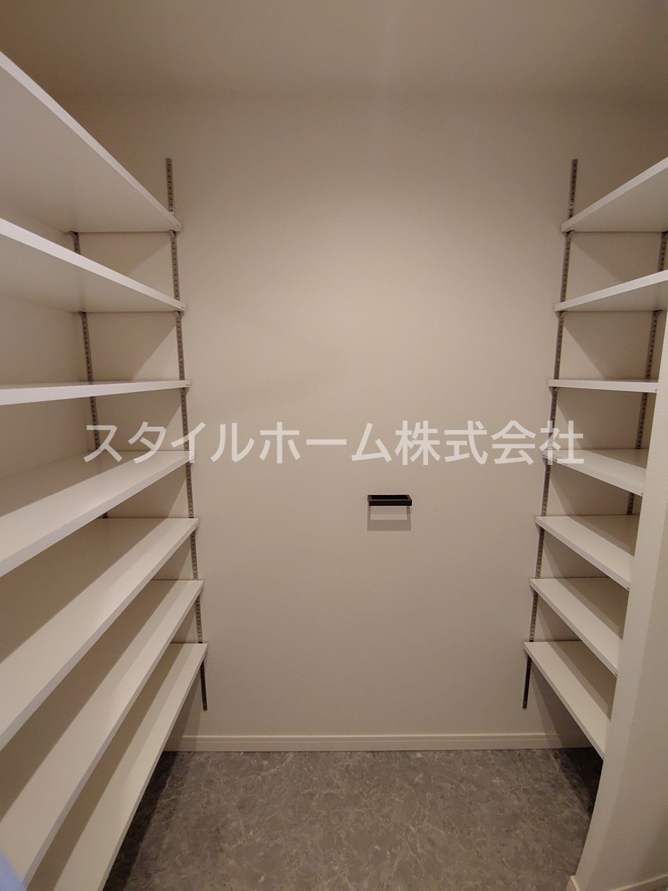 セントラルレジデンスの玄関写真