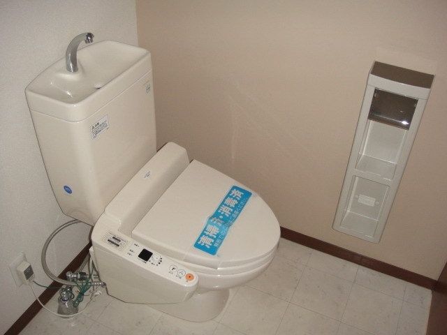 トイレ　★温水洗浄便座付きトイレ★