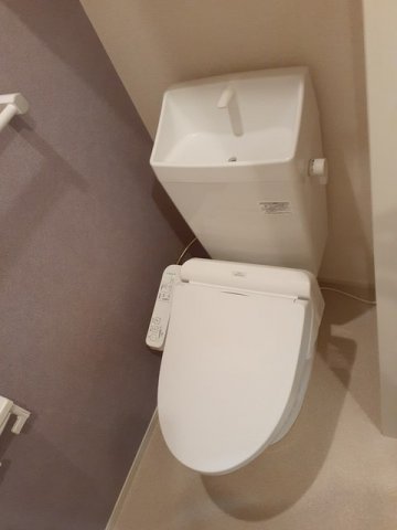 トイレ　シンプルで使いやすいトイレです