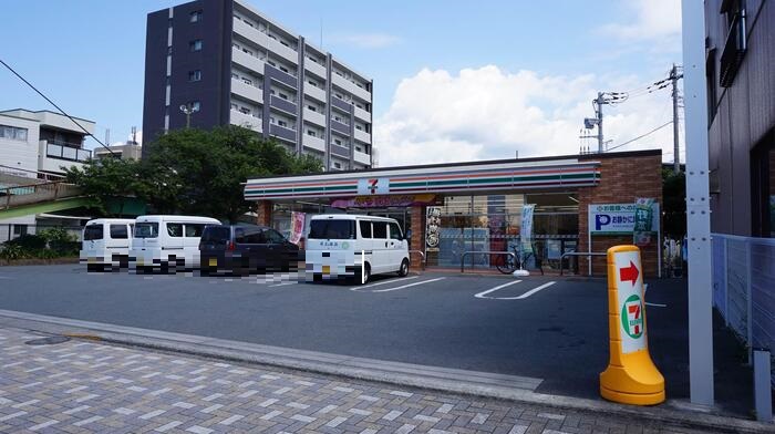 コンビニ　セブンイレブン沼津白銀店（コンビニ）まで476m