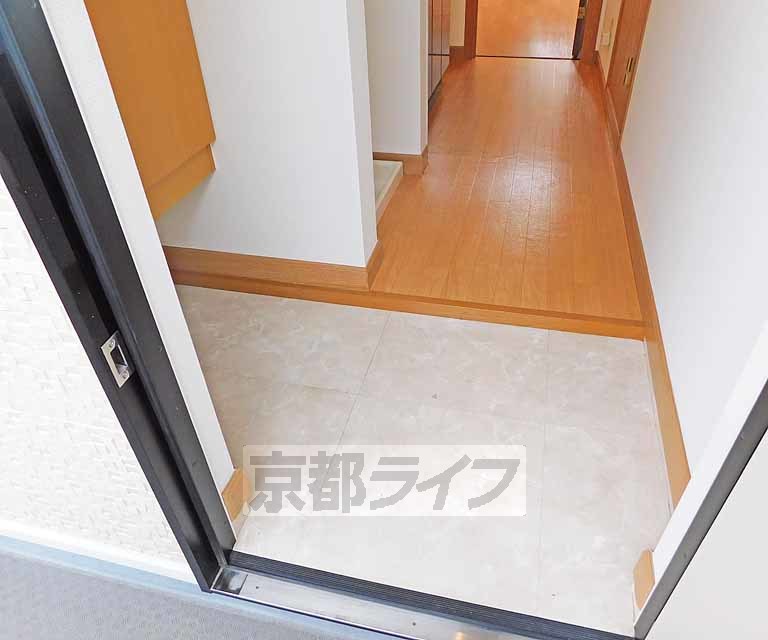 玄関　十分なスペ～ス～！