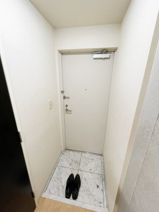 ZESTY若林Iの玄関写真