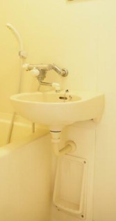洗面設備　コンパクトで使いやすい洗面所