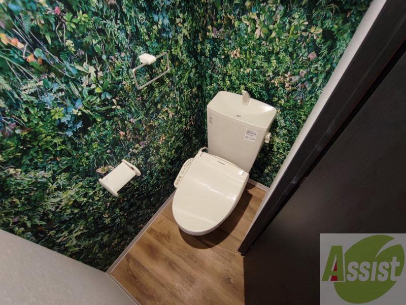 トイレ　こちらはトイレです。清潔感があり、安心して使用できます。