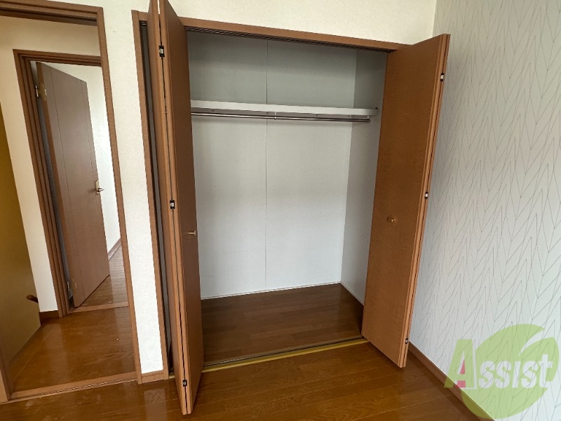収納　クローゼットがありました。お洋服や荷物はここへ