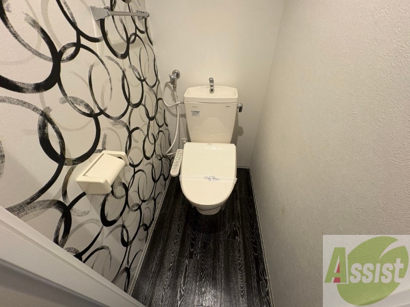 トイレ　トイレです。お洒落なクロスが使われていました！