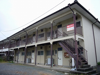 熊本市南区御幸笛田のアパートの建物外観