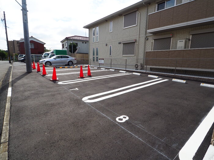 その他　駐車場「月極16500円」で契約可能（その他）まで1m