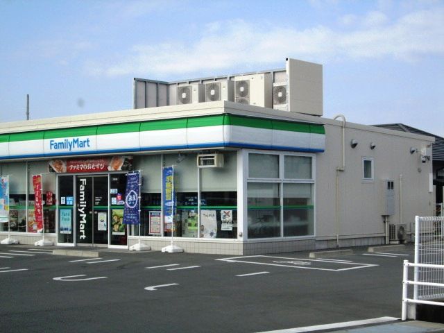 コンビニ　ファミリーマート浜松原島店（コンビニ）まで666m