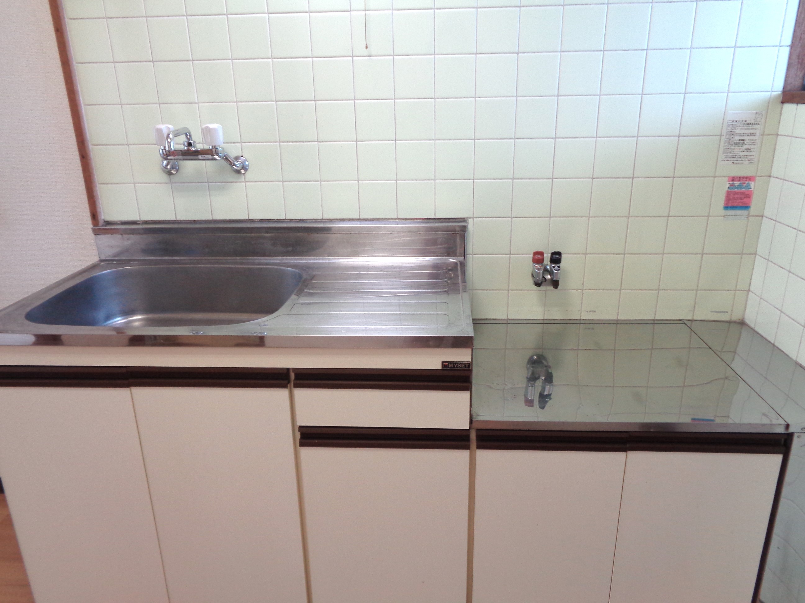 キッチン　作業しやすい広めの流し台