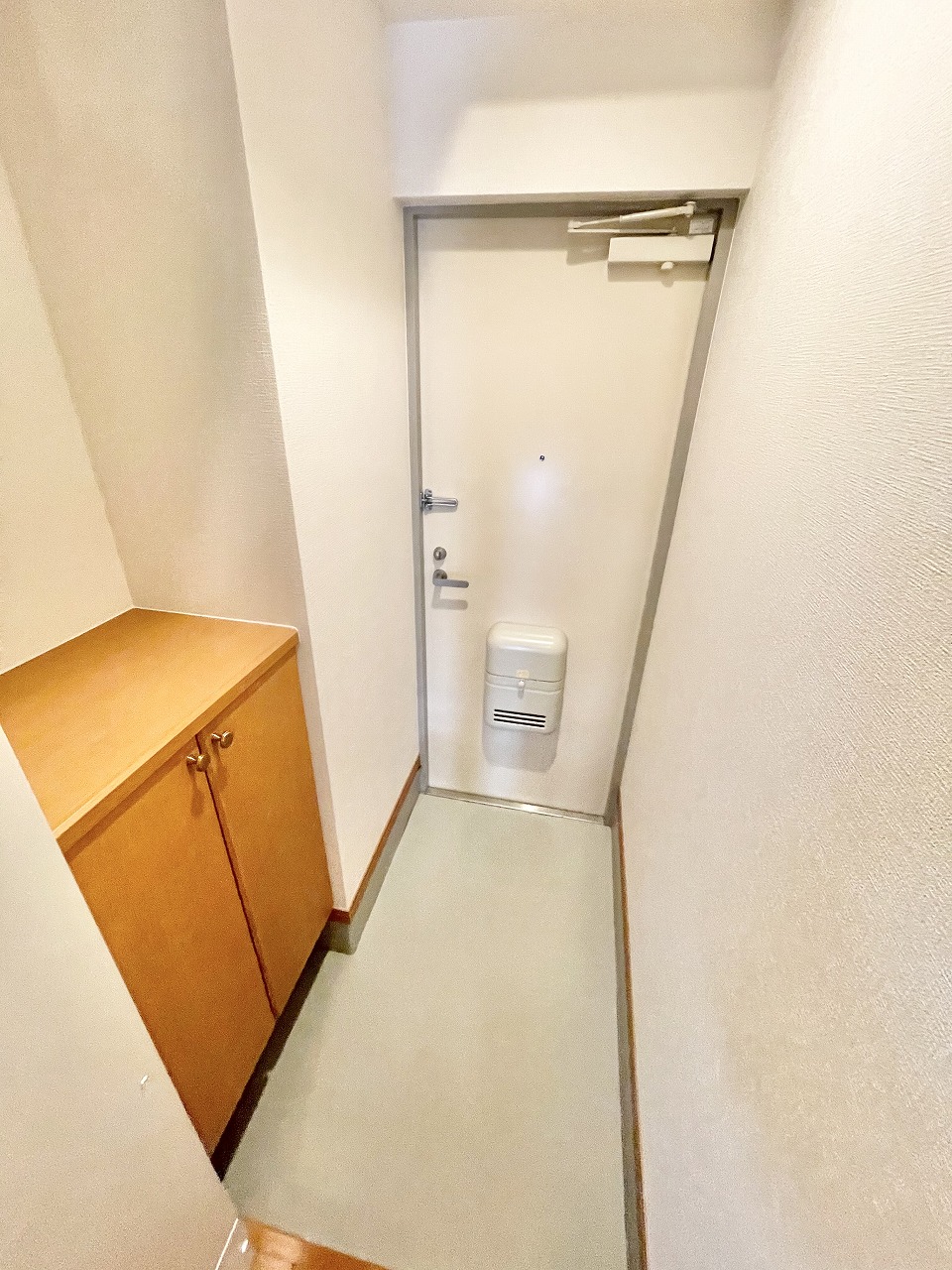 地下鉄西神・山手線 長田駅 徒歩5分 2階建 築19年の玄関写真