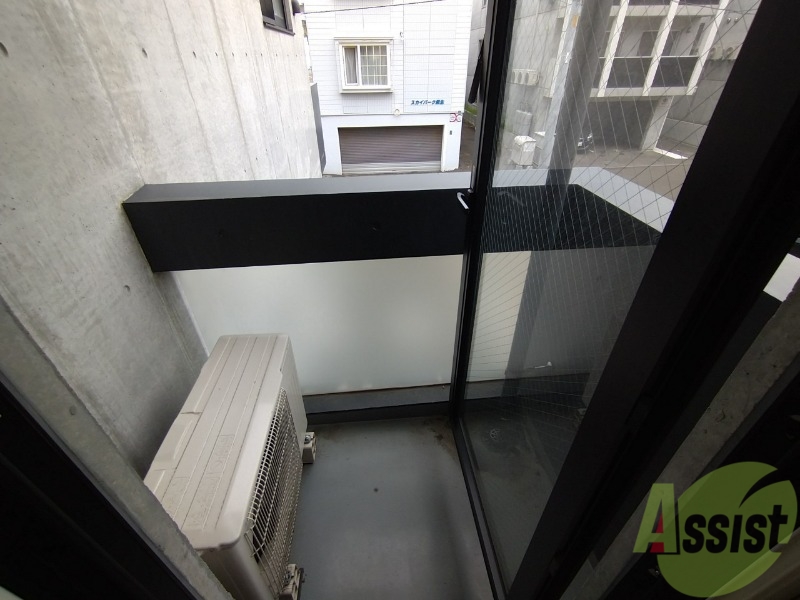 バルコニー　バルコニーです。洗濯物を干したり一息ついたりできますね！