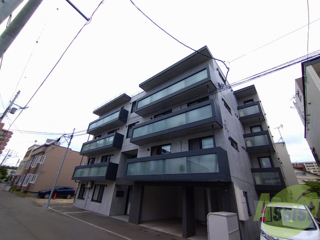建物外観　札幌市北区北３６条西「ＡＬＢＡ　ＧＲＡＮＤＥ麻生」