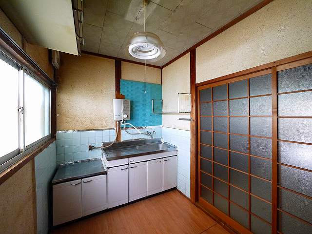 居室・リビング　ゆったりとしたキッチンスペース