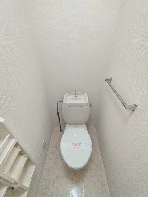 トイレ　嬉しいバストイレ別タイプ♪