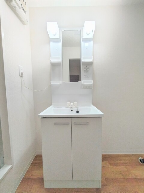 洗面設備　忙しい朝の味方・独立洗面台♪