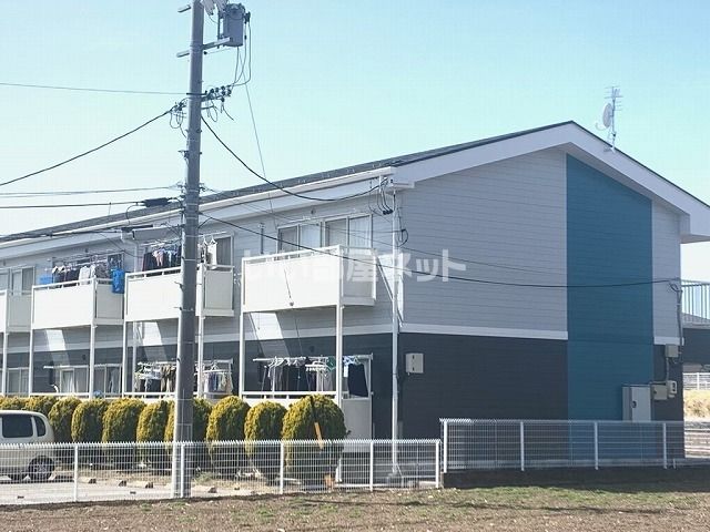 Surplus和田原B棟の建物外観