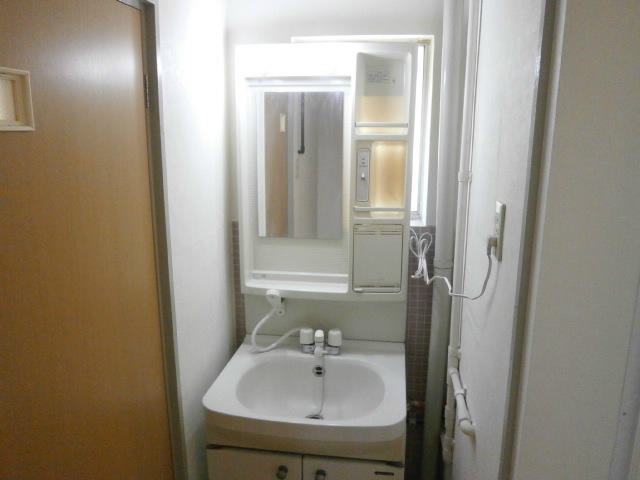 洗面設備　同型タイプ