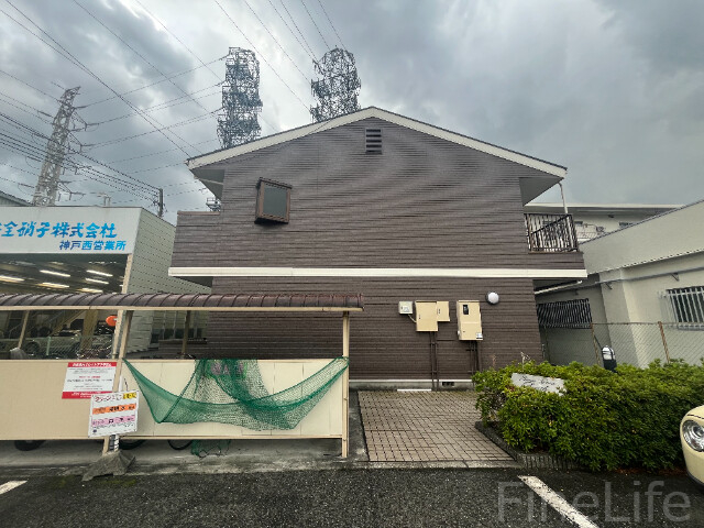 神戸市西区森友のマンションの建物外観