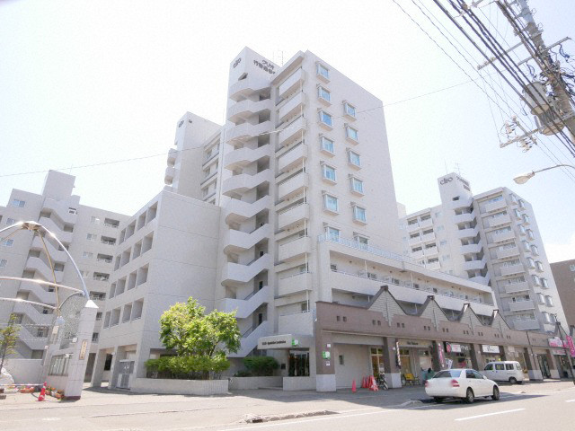 北海道札幌市中央区南十四条西８（マンション）の賃貸物件の外観