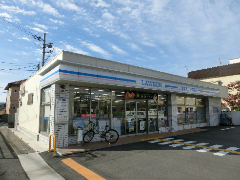 【京都市山科区大宅関生町のマンションのコンビニ】