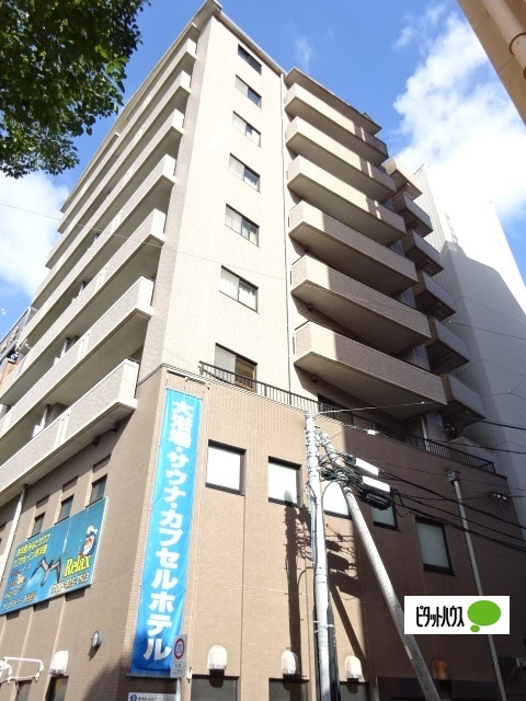 長崎市樺島町のマンションの建物外観