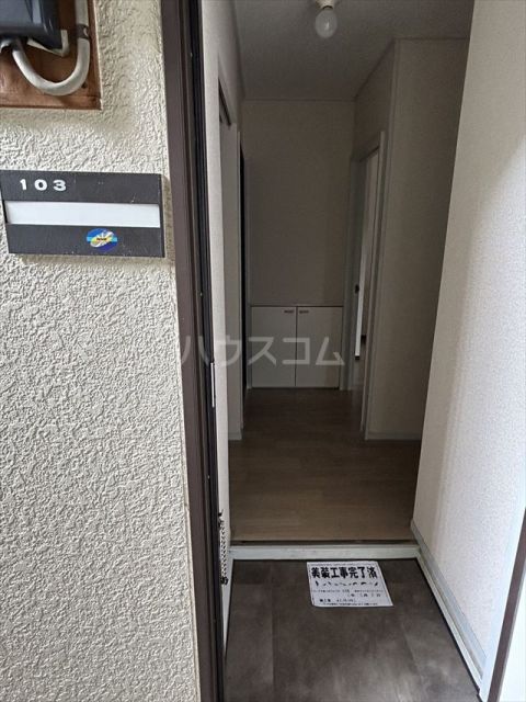【ホワイトヒルの玄関】