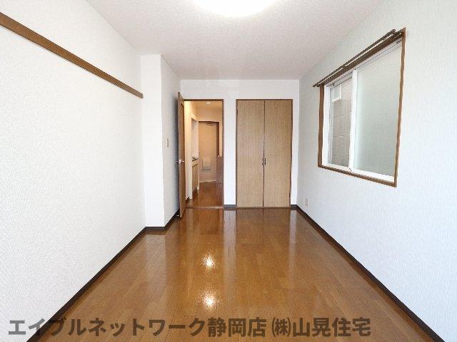 居室・リビング　ゆったりした洋室です