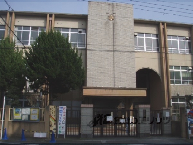 【サンフローラ下鴨東の小学校】