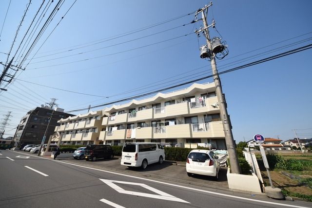 川越市寿町のマンションの建物外観