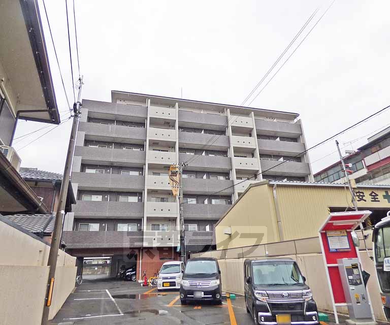 京都市左京区高野清水町のマンションの建物外観