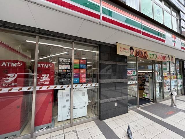 コンビニ　セブンイレブン 京王八王子駅前店（コンビニ）まで317m