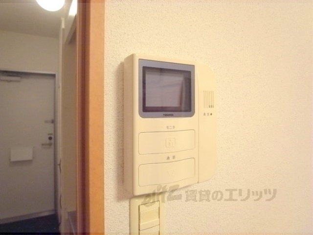 セキュリティ　誰が来たのかがわかるモニターフォン付き