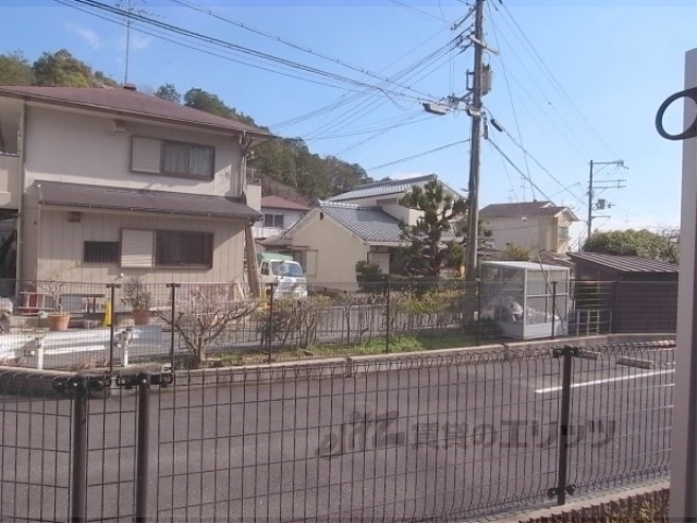 眺望　開けている前面道路です。