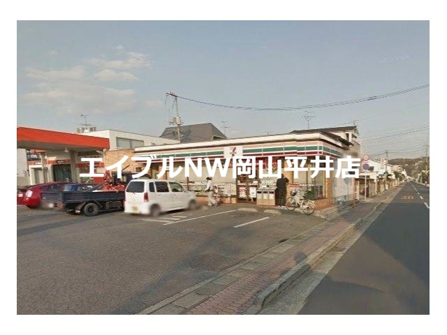 コンビニ　セブンイレブン岡山門田屋敷4丁目店（コンビニ）まで493m