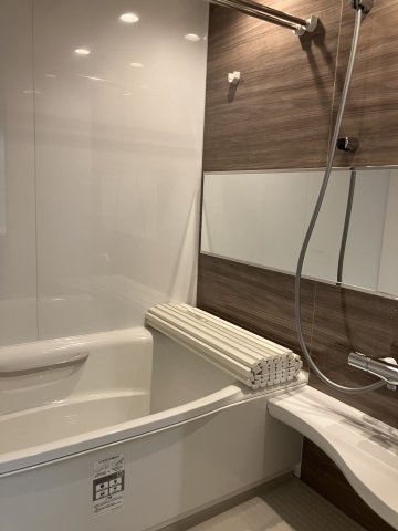 バス・シャワールーム　日々の疲れを癒やすバスルーム