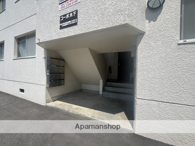 エントランス　駐車場