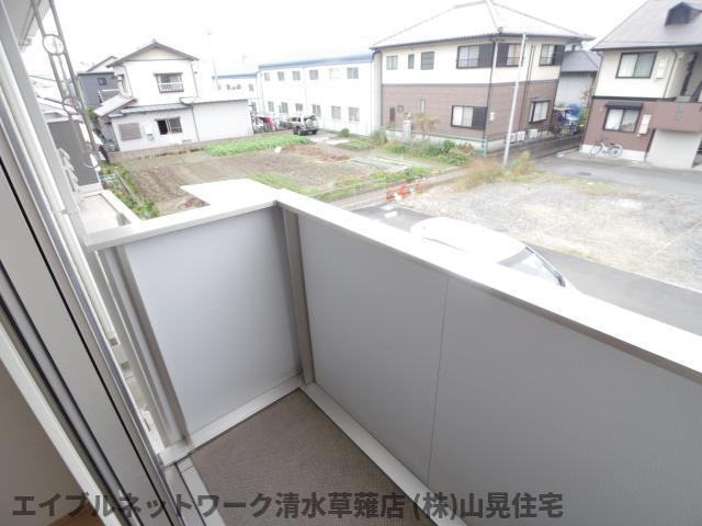 バルコニー　お洗濯にも便利なバルコニー付き