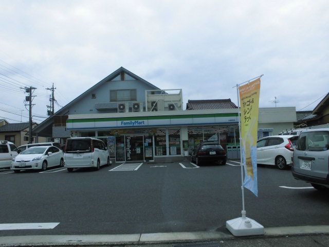 コンビニ　ファミリーマート大森駅南店（コンビニ）まで544m