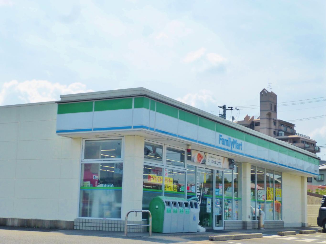 コンビニ　ファミリーマート富田林中野町店（コンビニ）まで494m