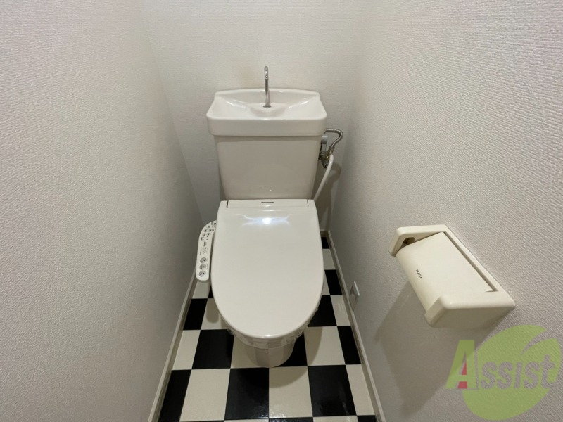 トイレ　トイレはウォシュレット機能付き。シャワートイレは日本の宝。