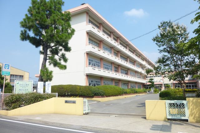小学校　さいたま市立蓮沼小学校（小学校）まで474m
