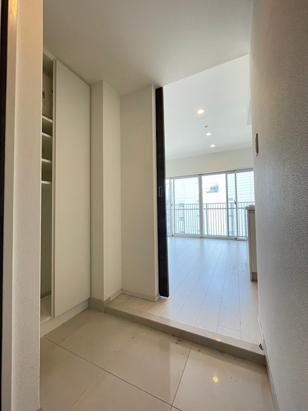 玄関　明るい玄関です