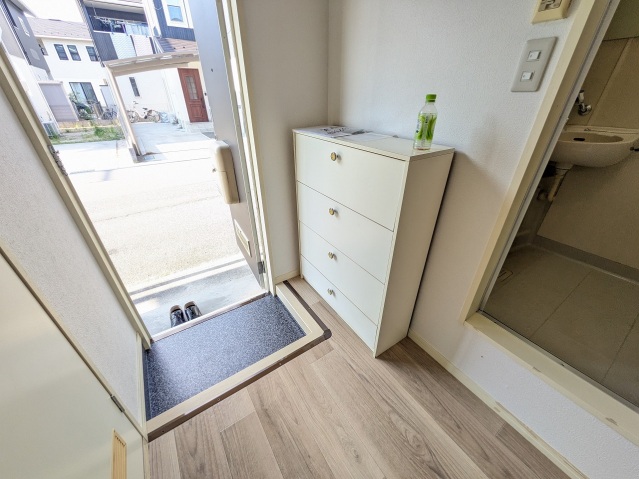 収納　シューズボックス