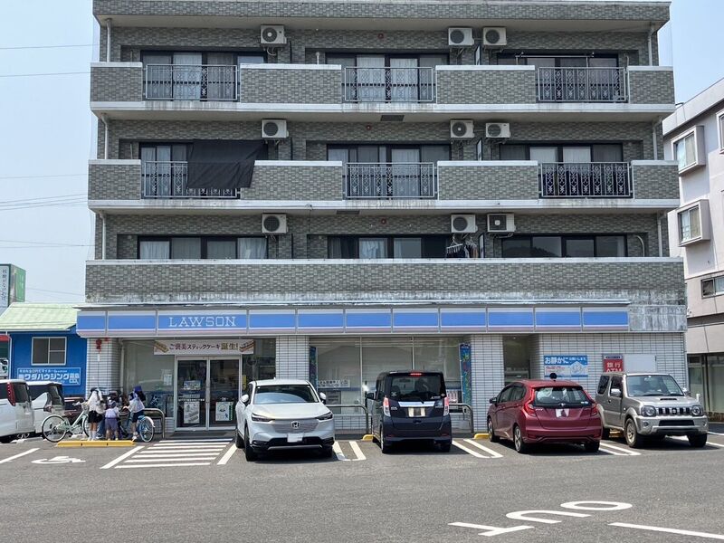 コンビニ　ローソン国分中央2丁目店（コンビニ）まで290m