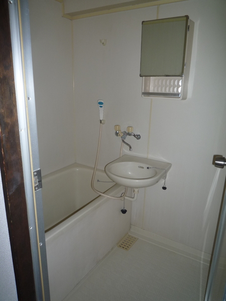 バス・シャワールーム　日々の暮らしに欠かせないお風呂です