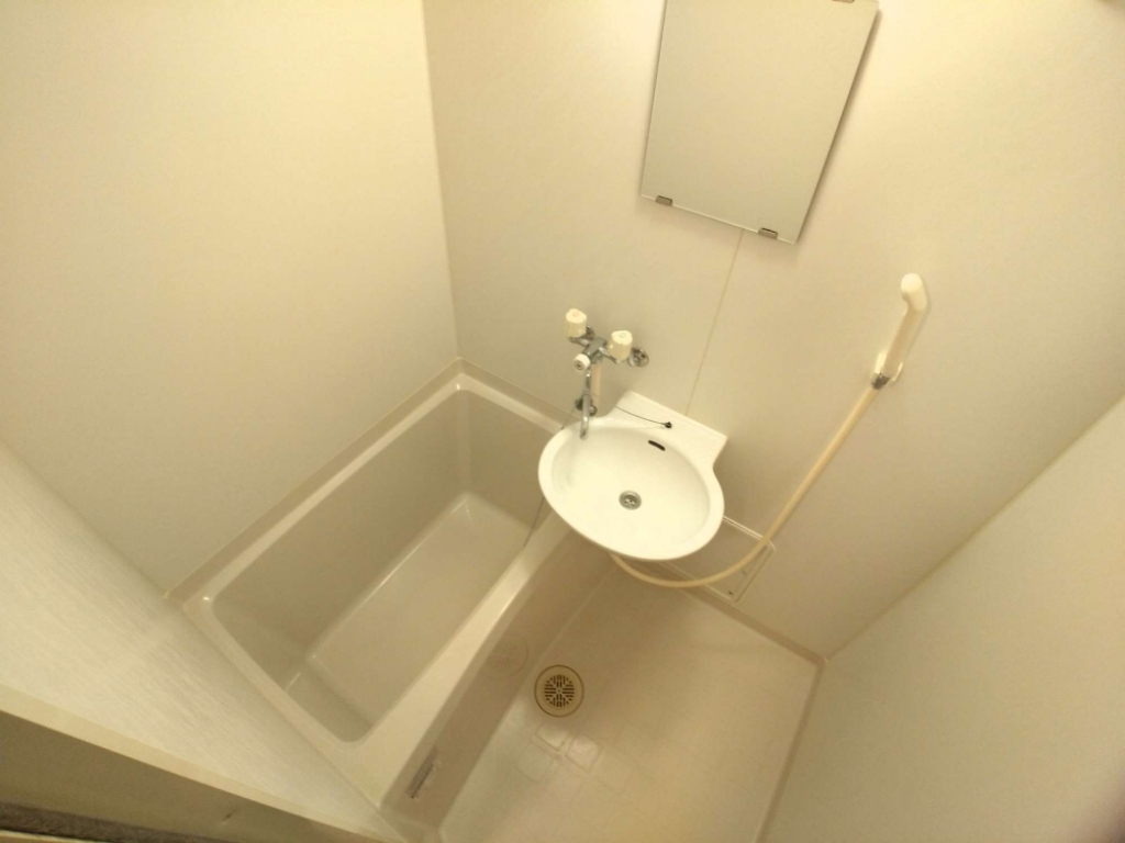 バス・シャワールーム　快適なバスルーム