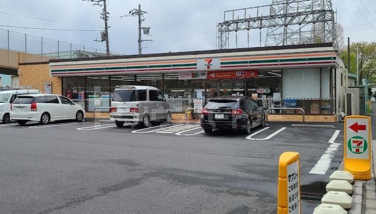 コンビニ　セブンイレブン板橋高島平9丁目店（コンビニ）まで210m